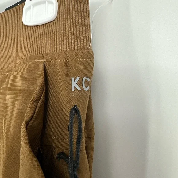 Kenneth Cole Sz Small Tech Jogger Classic Fit 4-way Stretch In Tobacco Color